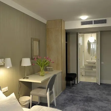 לינה וארוחת בוקר Baltica